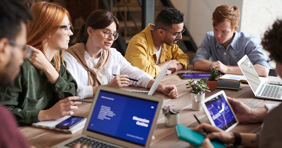 Historia de Asesorías Century - +30 años de experiencia educativa